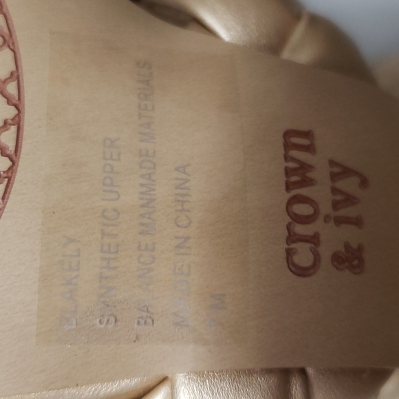 Crown & Ivy Size 7 Platino Blakely Block Heel Women's Sandal - Picture 9 of 9